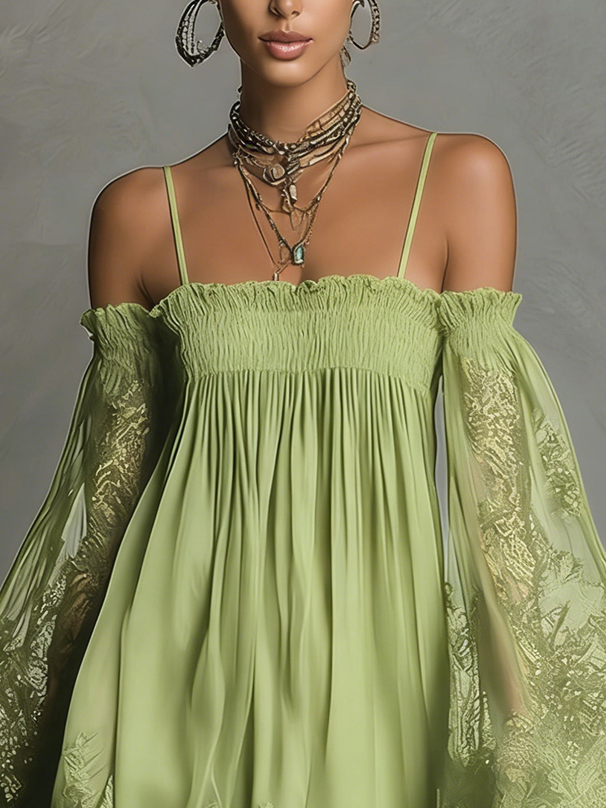 Noemi • Vestito mini in chiffon blu navy con scollo a spalle scoperte, bordo in pizzo e maniche trasparenti